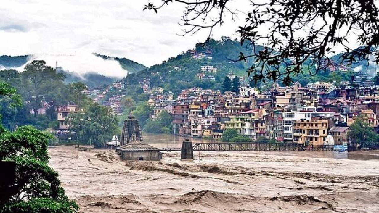 kullu-manali Roads blocked