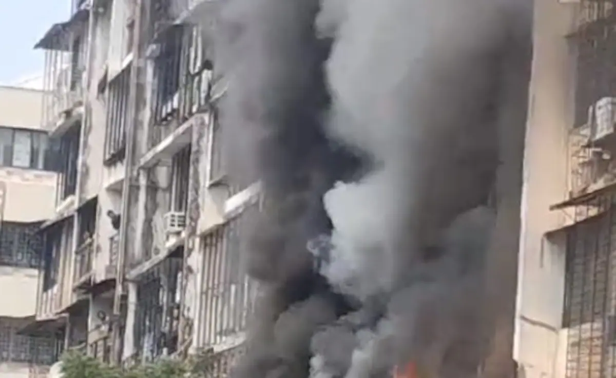 Mumbai: 2 Dead in Kandivali Building Fire