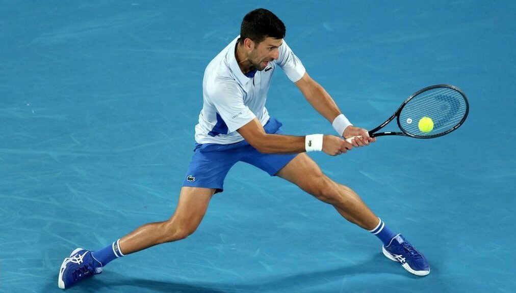 Djokovic Extends Australian Open Streak, Sets New Record