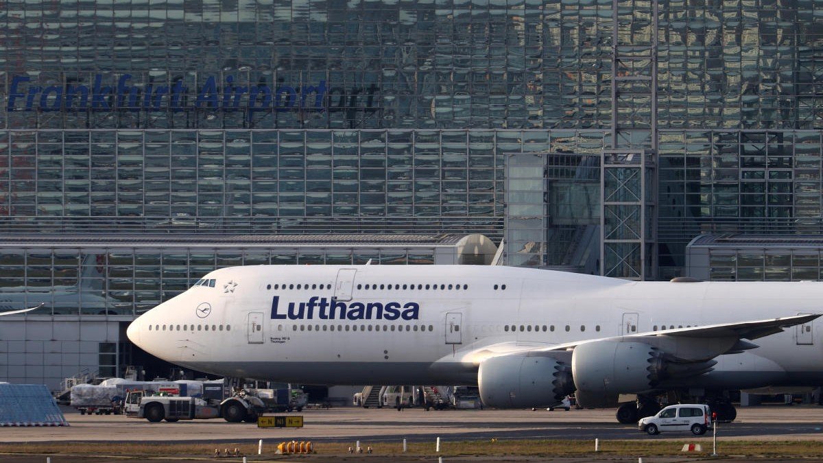 Lufthansa flight to Hyderabad took U-turn mid-air amid bomb threat