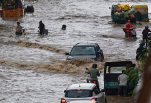 Over ₹1,950 cr Spent, Yet 641 MLD Sewage Still Flows Untreated Into Yamuna