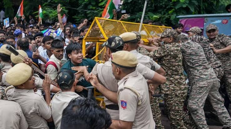 Police Clash with Cockroach Janta Party Protesters in Delhi