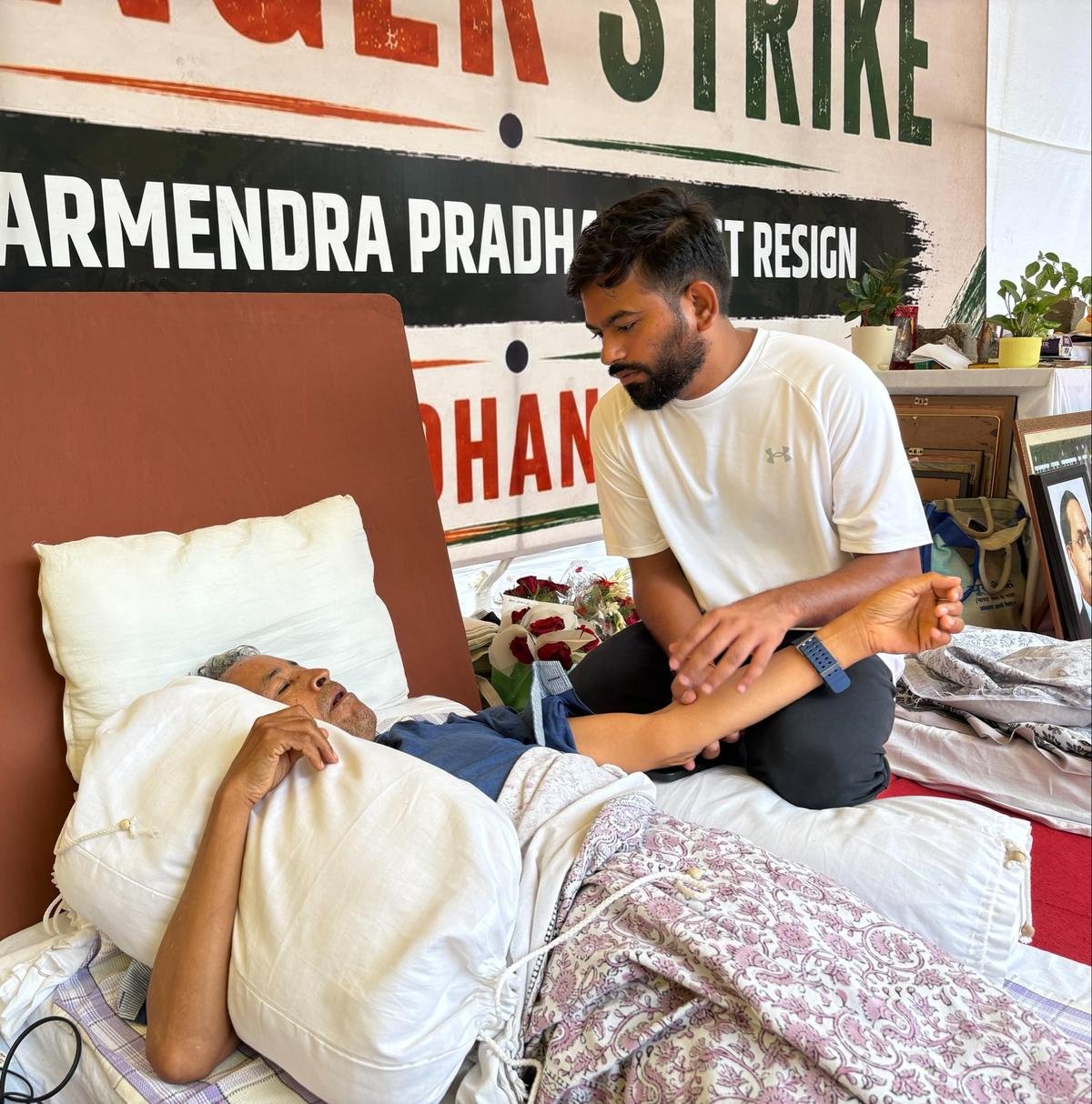 Sonam Wangchuk continues hunger strike at Jantar Mantar on 18th Day; Health Condition Declines