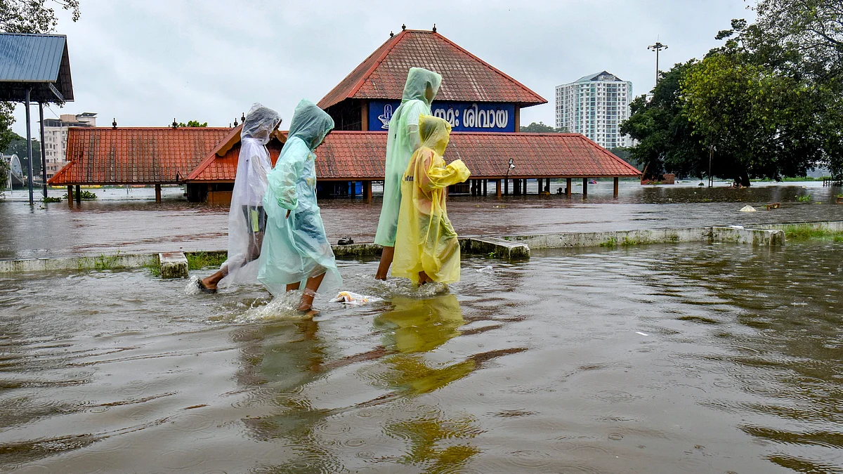 Kerala Flood Updates: Death Toll Raises to 15, CM Announces Help